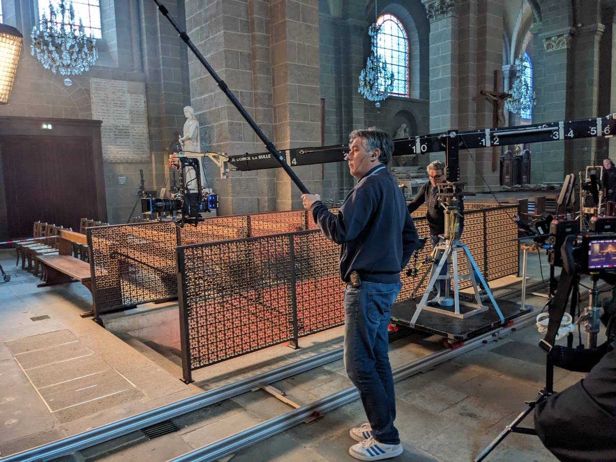 , Le tournage du téléfilm « Meurtres au Puy-en-Velay » a débuté à la cathédrale du Puy