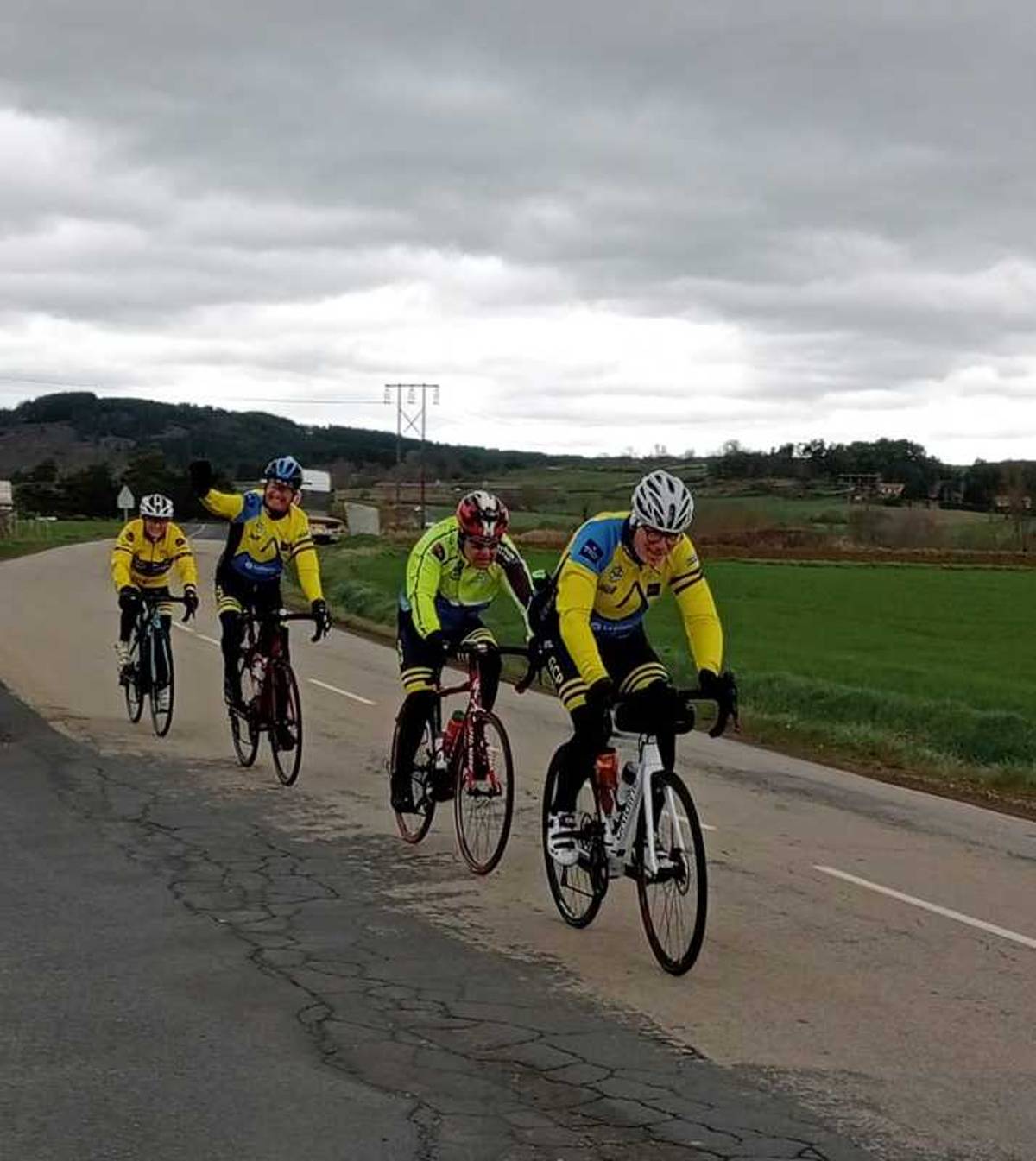 , Ces cyclistes du Puy-en-Velay ont parcouru 446 km en 24 heures