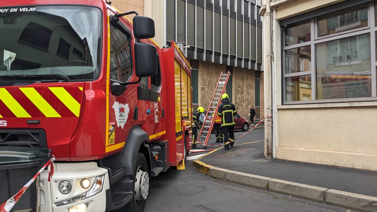 , Des travaux d&rsquo;entretien provoquent un dégagement de monoxyde de carbone dans un immeuble du Puy-en-Velay